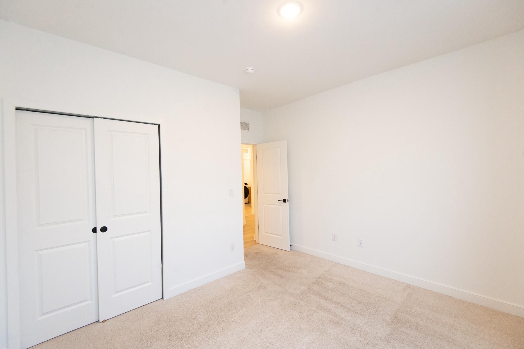 1002 Buxton Cir Property Photo 6