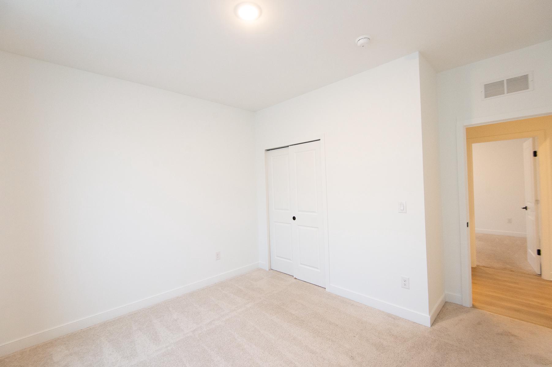 1002 Buxton Cir Property Photo 7