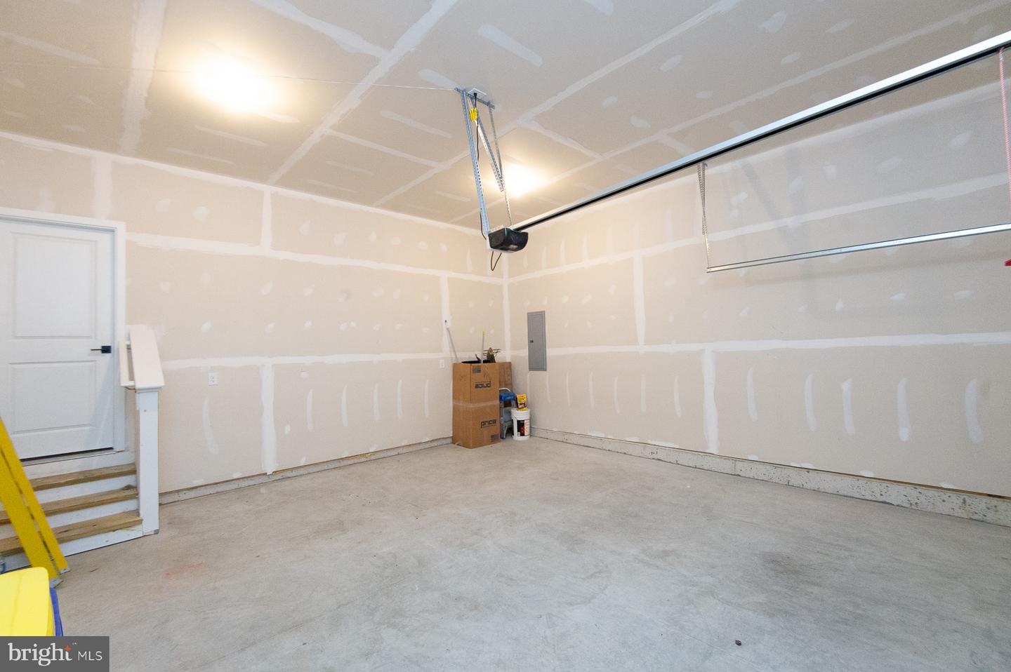 1002 Buxton Cir Property Photo 16