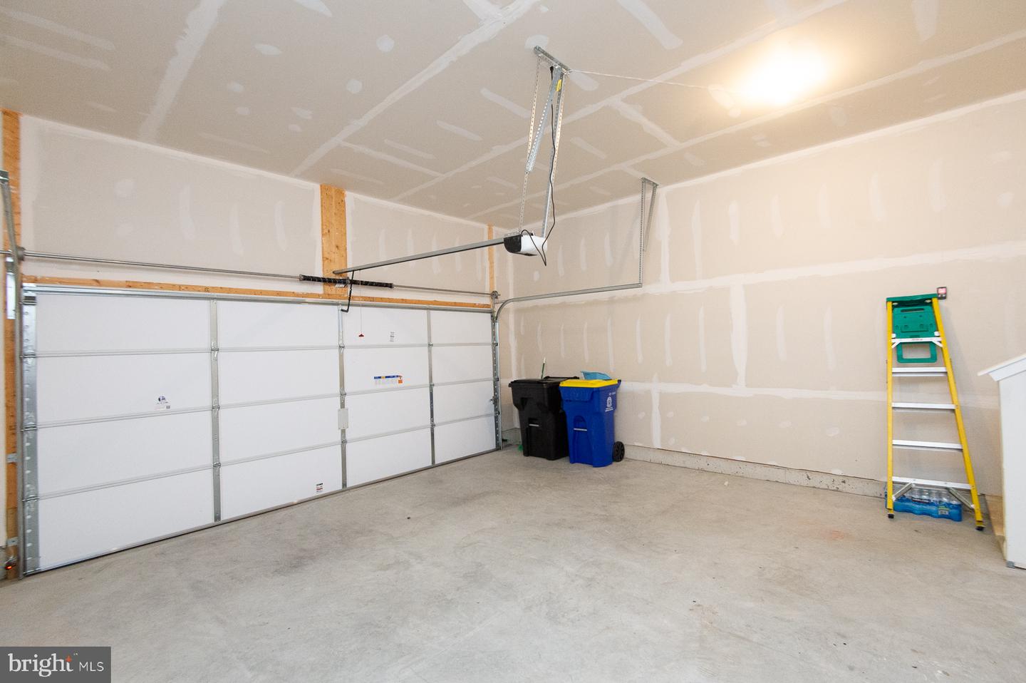 1002 Buxton Cir Property Photo 18