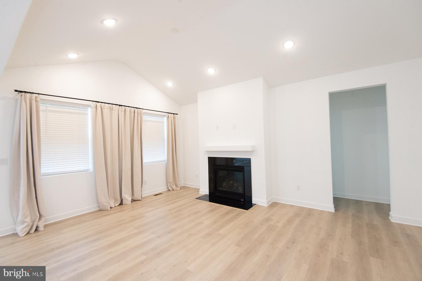 1002 Buxton Cir Property Photo 22
