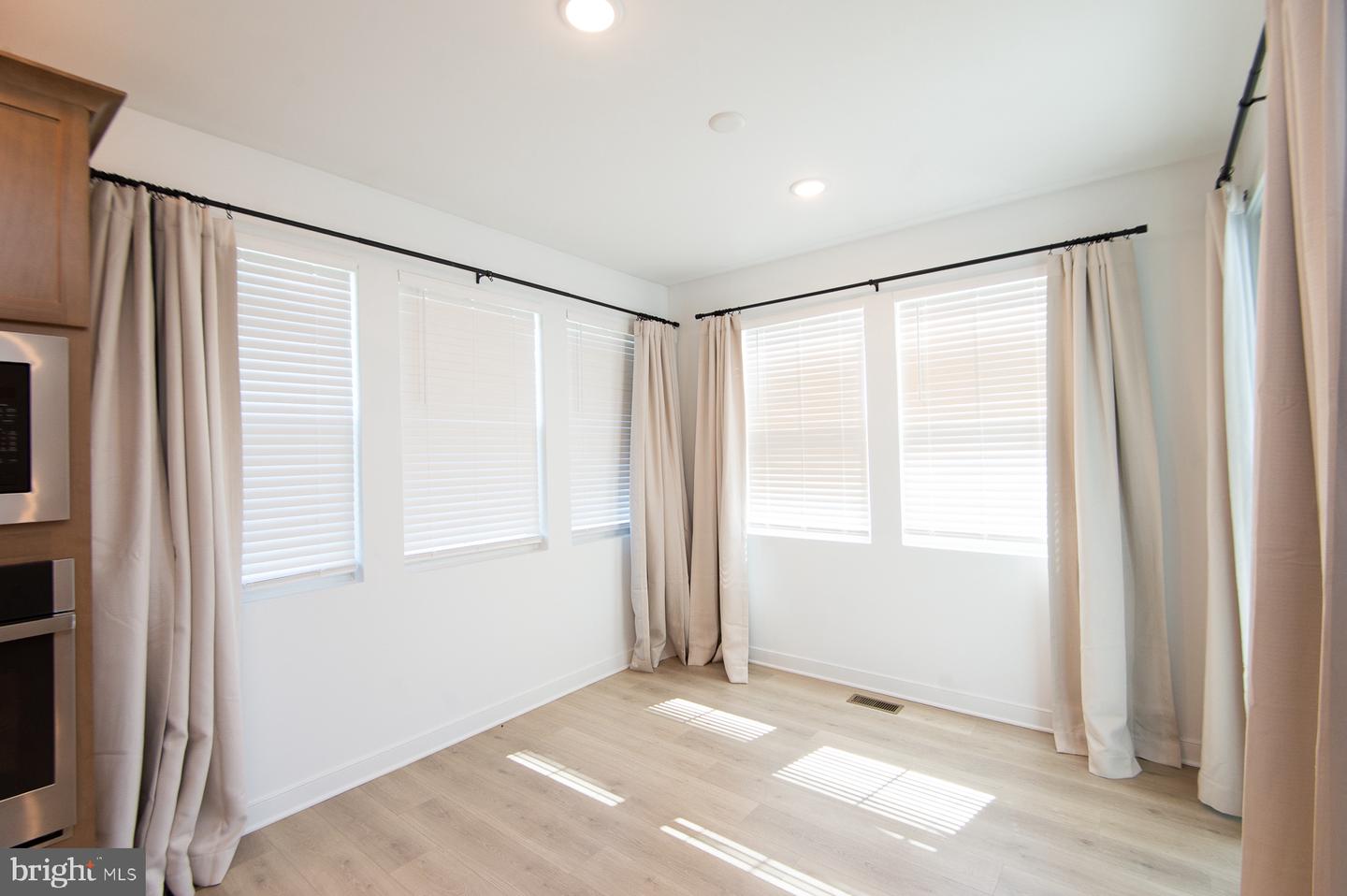 1002 Buxton Cir Property Photo 33