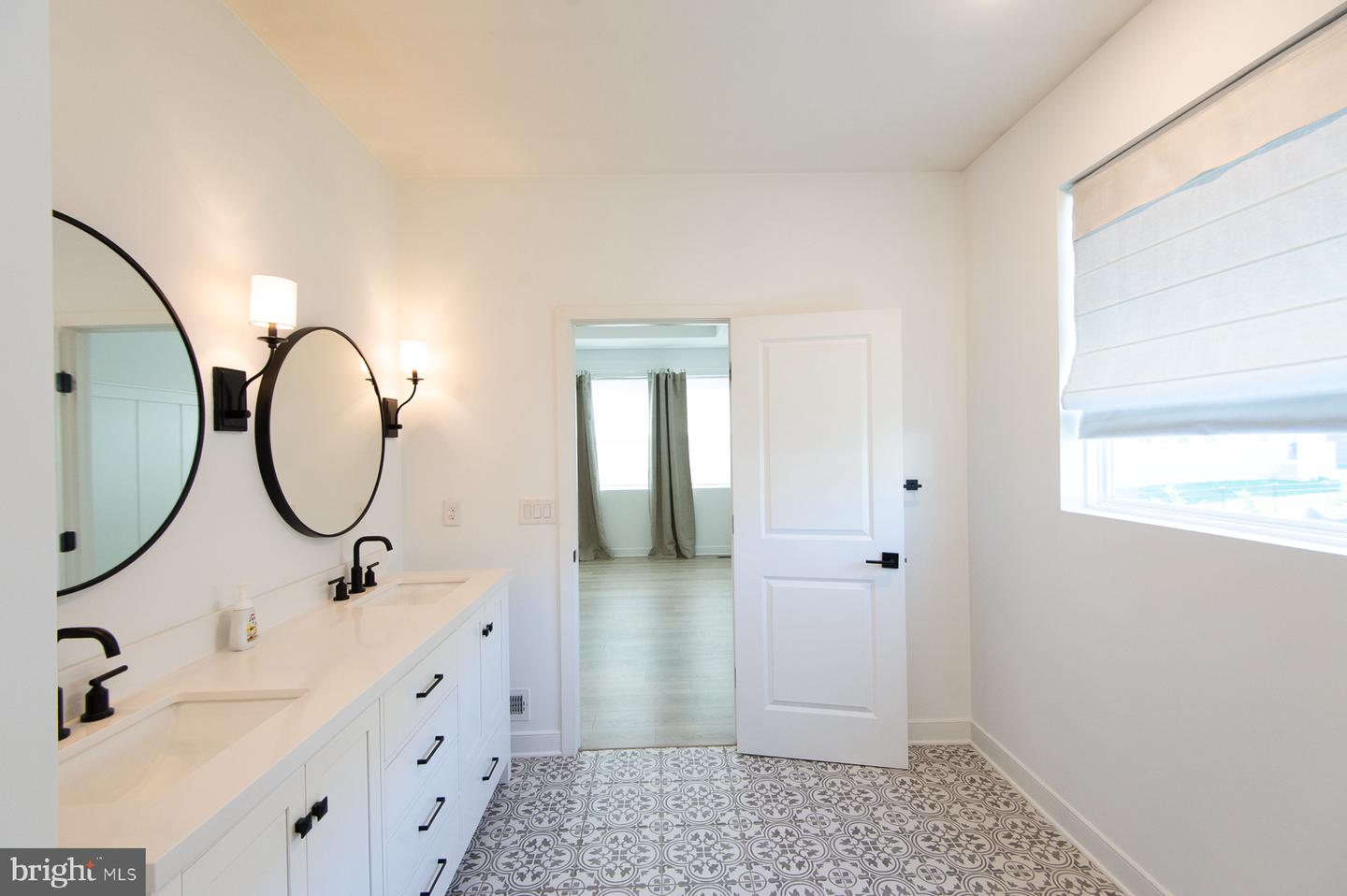 1002 Buxton Cir Property Photo 43
