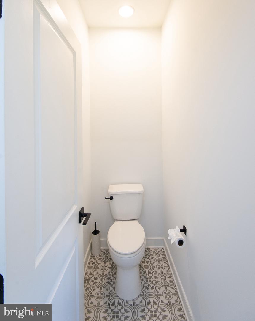 1002 Buxton Cir Property Photo 44