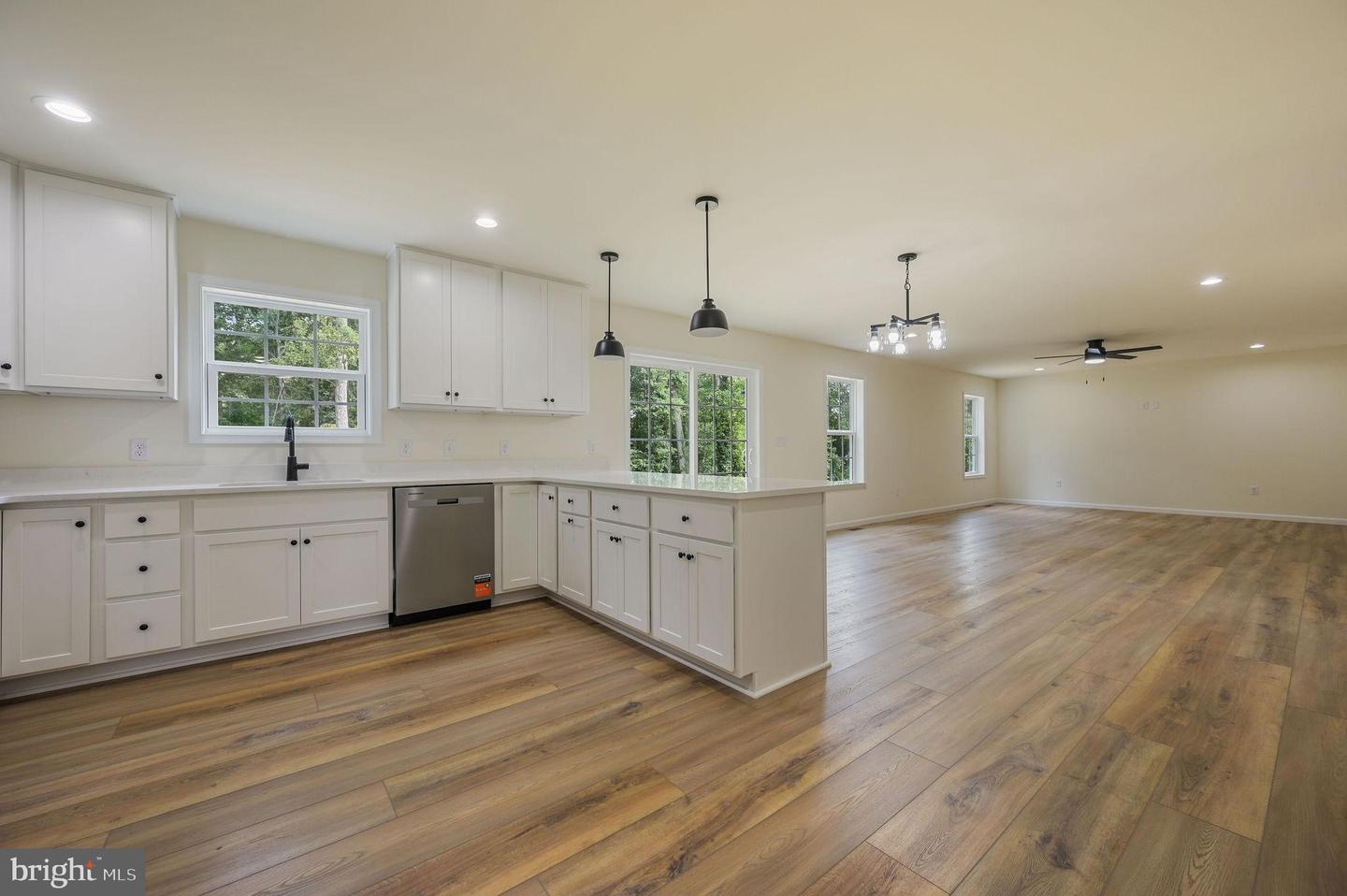 1317 Lochmeath Way Property Photo 6
