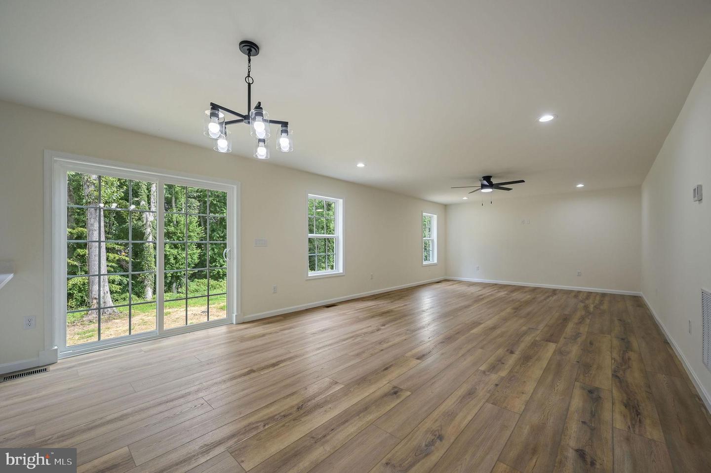 1317 Lochmeath Way Property Photo 24