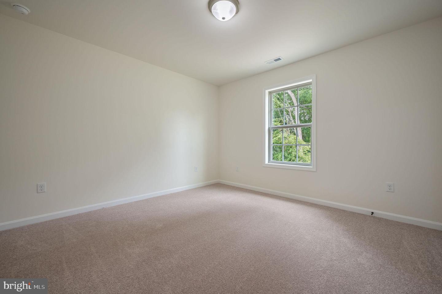 1317 Lochmeath Way Property Photo 33