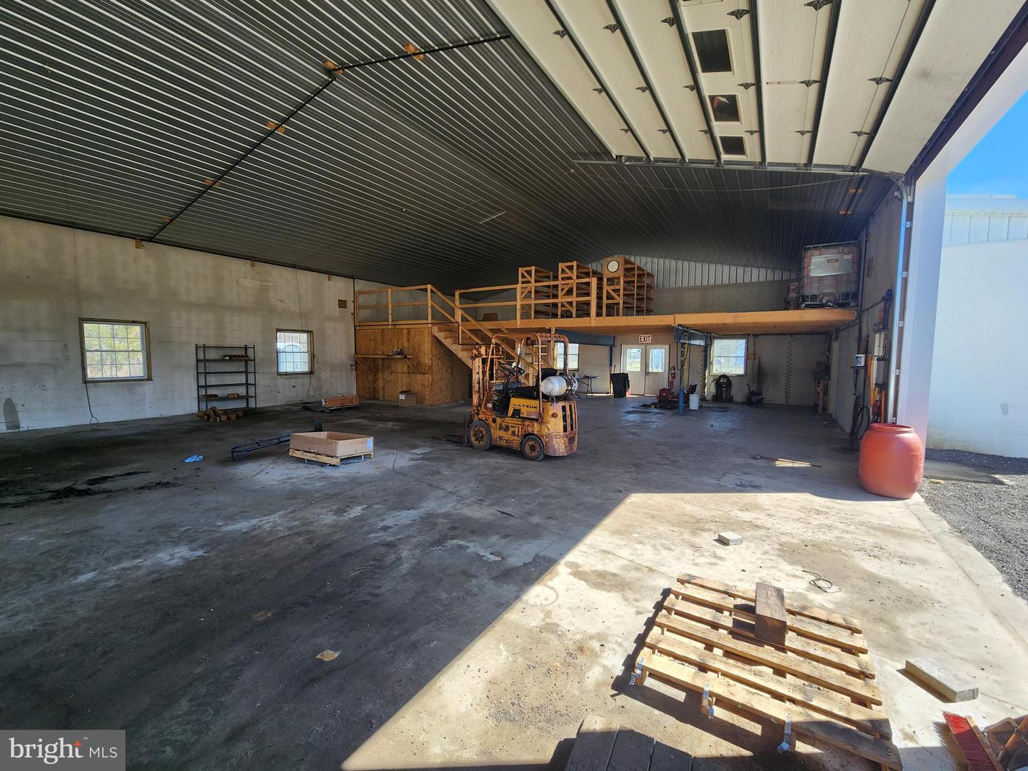 1337 Tower Rd Property Photo 5