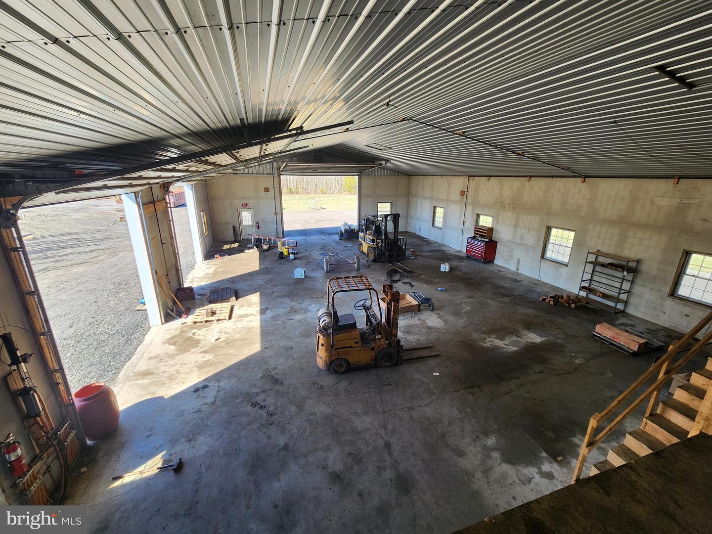 1337 Tower Rd Property Photo 6
