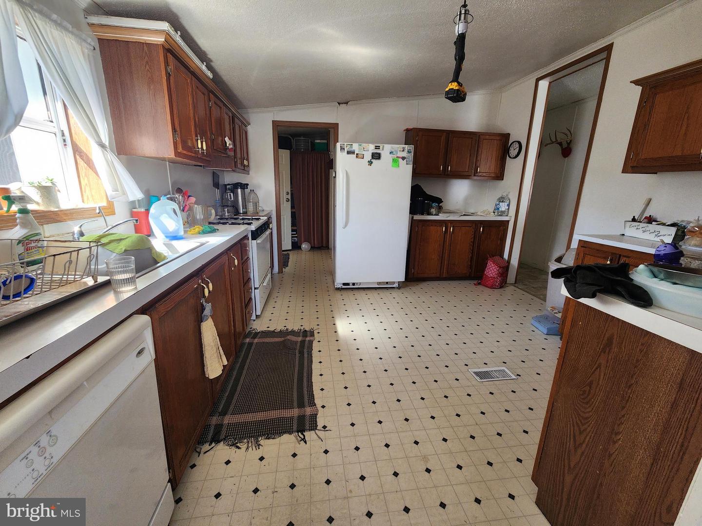 1337 Tower Rd Property Photo 30