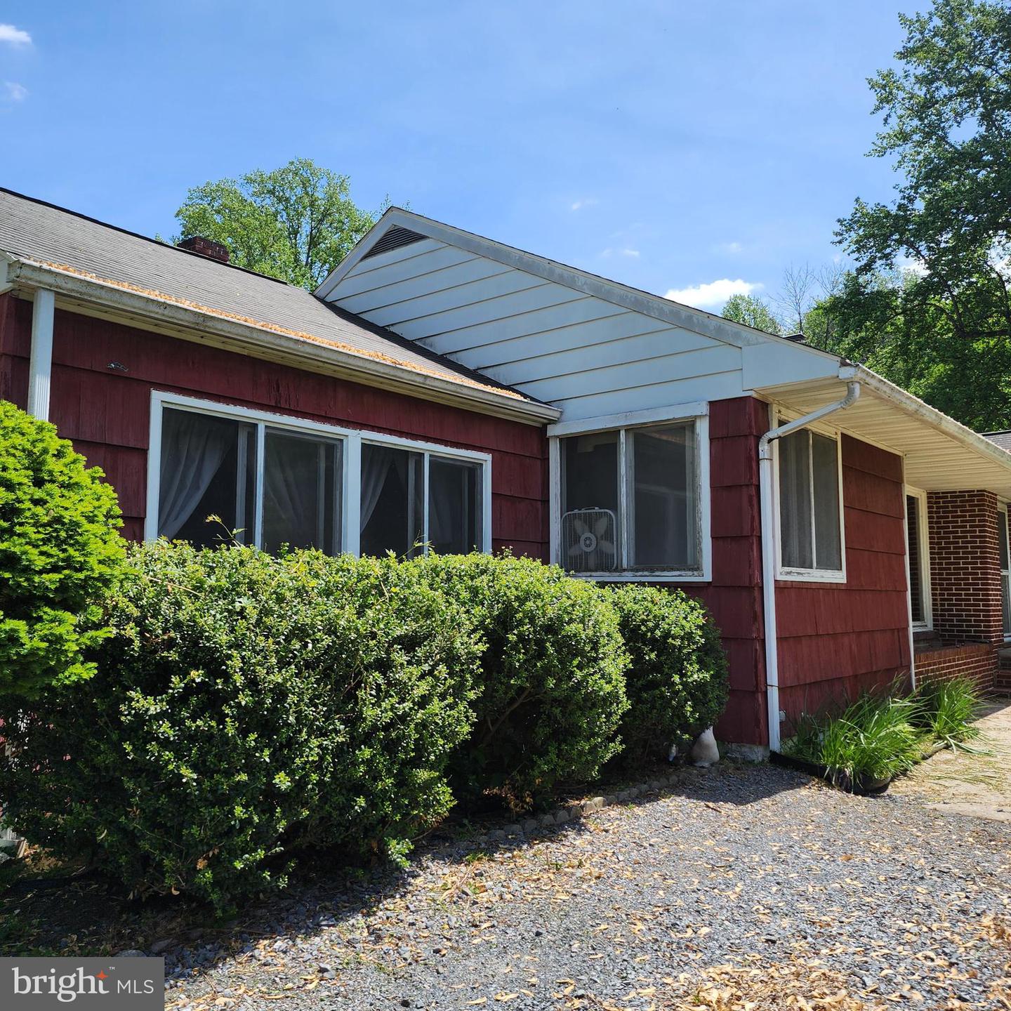 700 Canterbury Rd Property Photo 2