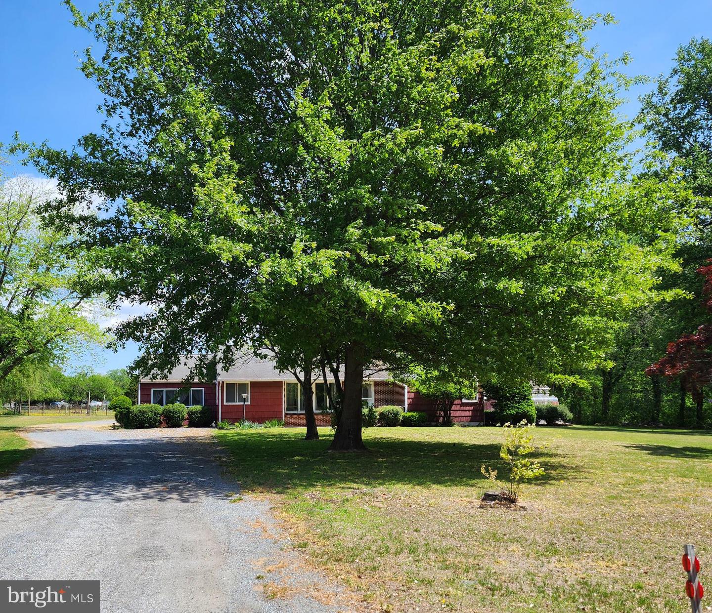 700 Canterbury Rd Property Photo 3