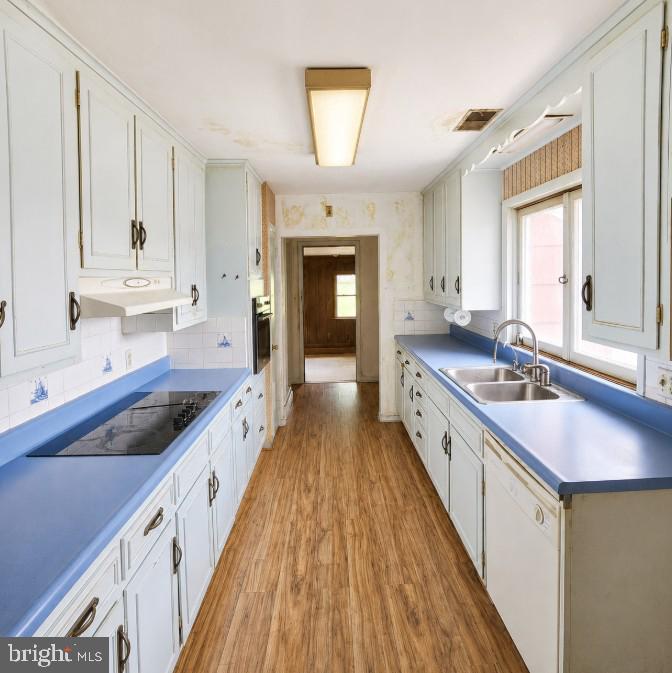 700 Canterbury Rd Property Photo 10