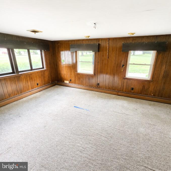 700 Canterbury Rd Property Photo 24