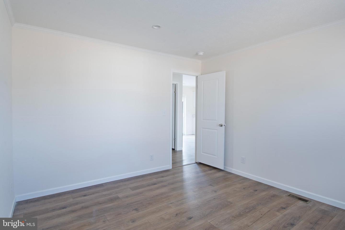 200 S Beechwood Ave #30 Property Photo 15