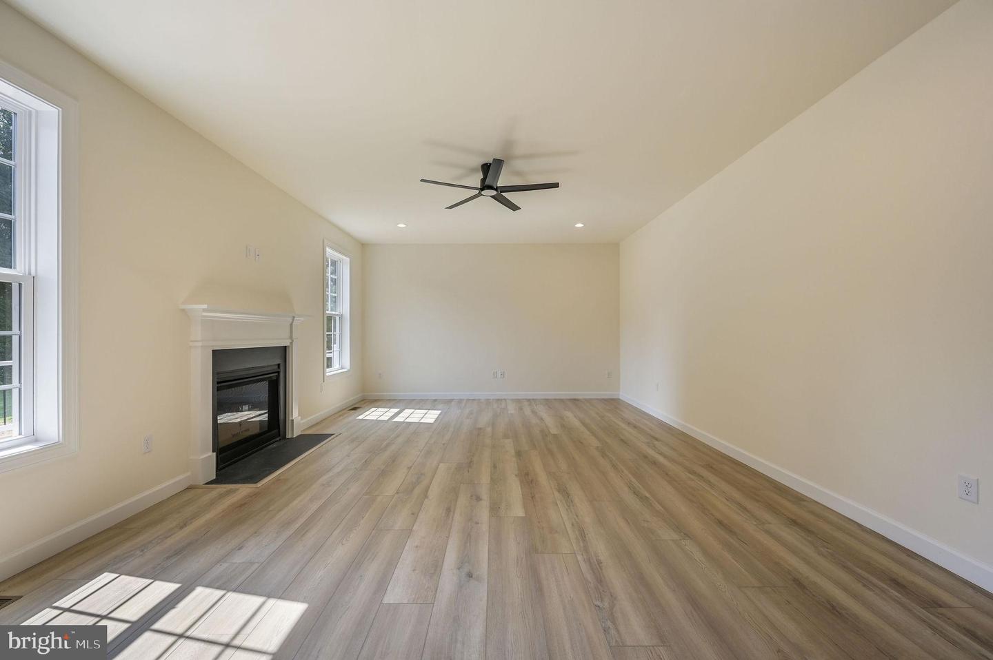 12 Baltray Rd Property Photo 21