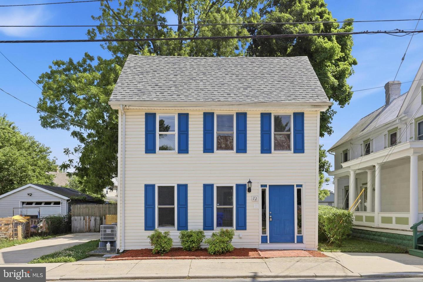 22 W Front St Property Photo 2