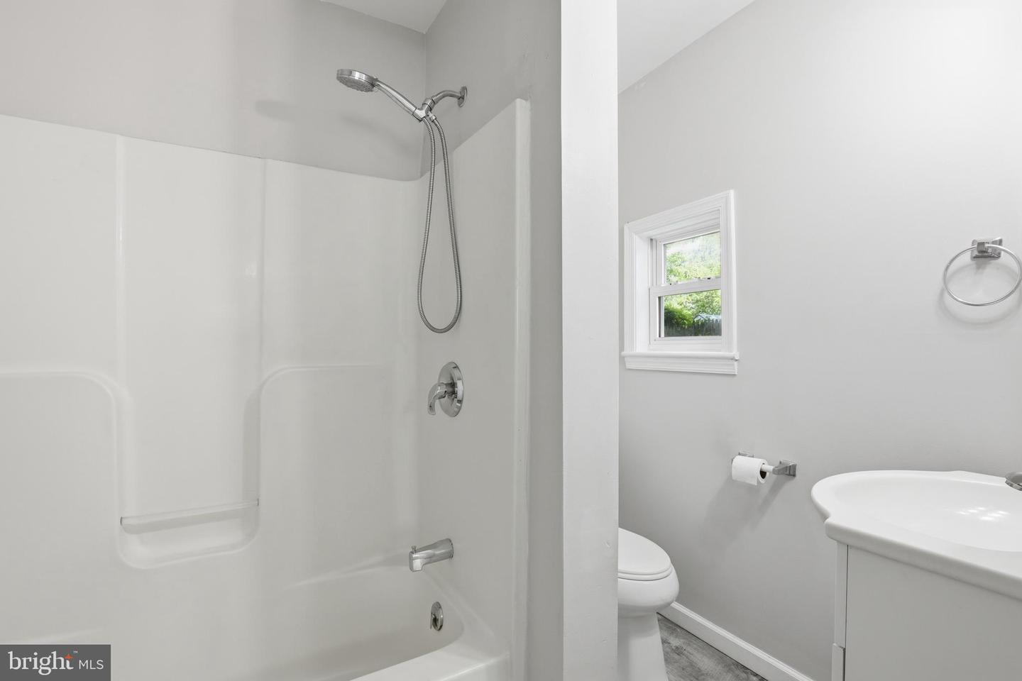 22 W Front St Property Photo 12