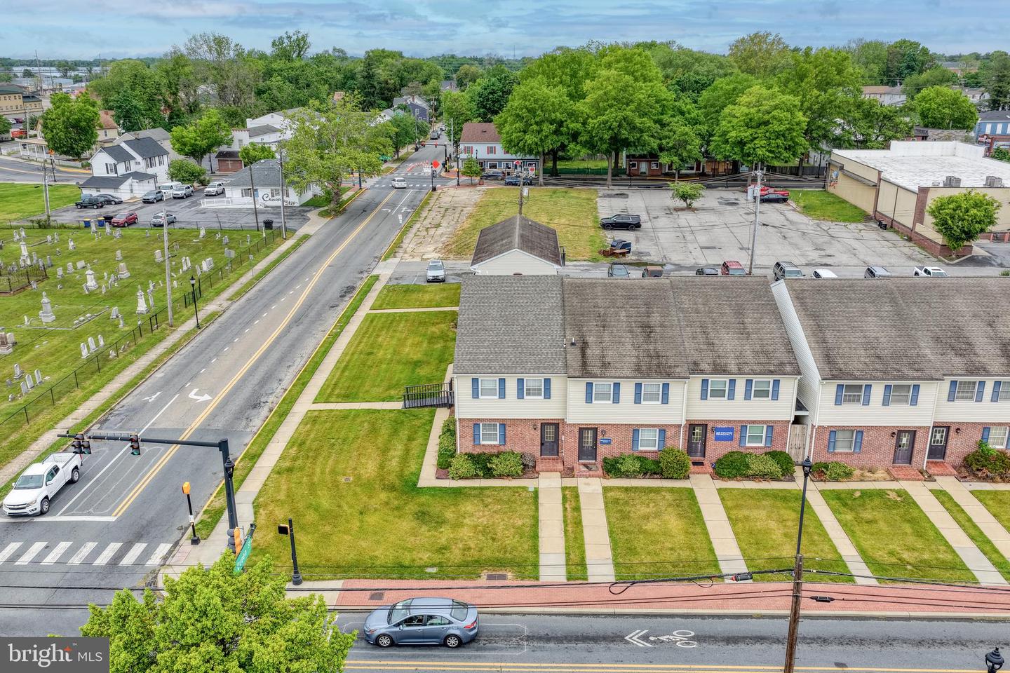 371 W North St #unit A And Unit B Property Photo 5