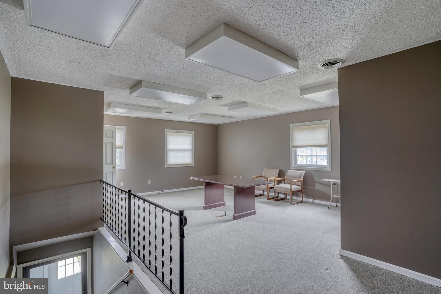 371 W North St #unit A And Unit B Property Photo 6