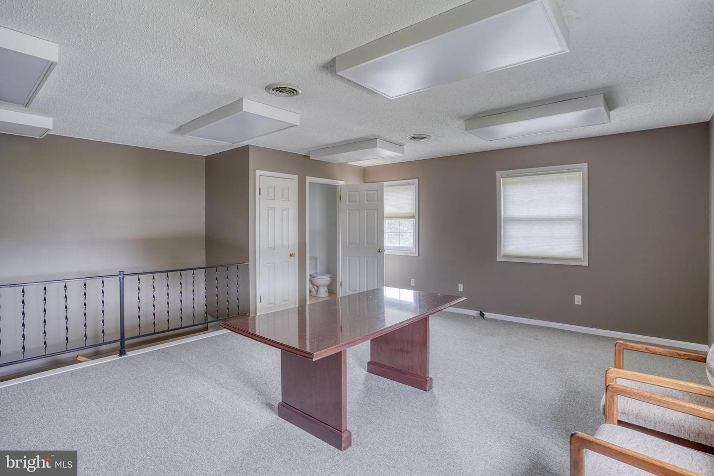 371 W North St #unit A And Unit B Property Photo 8