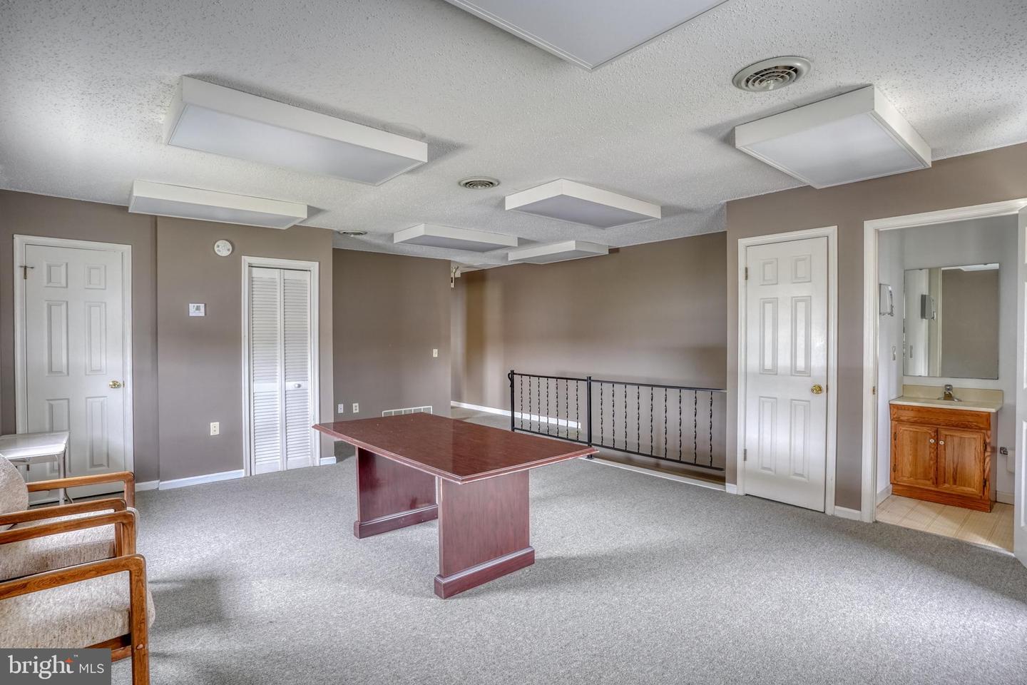 371 W North St #unit A And Unit B Property Photo 9