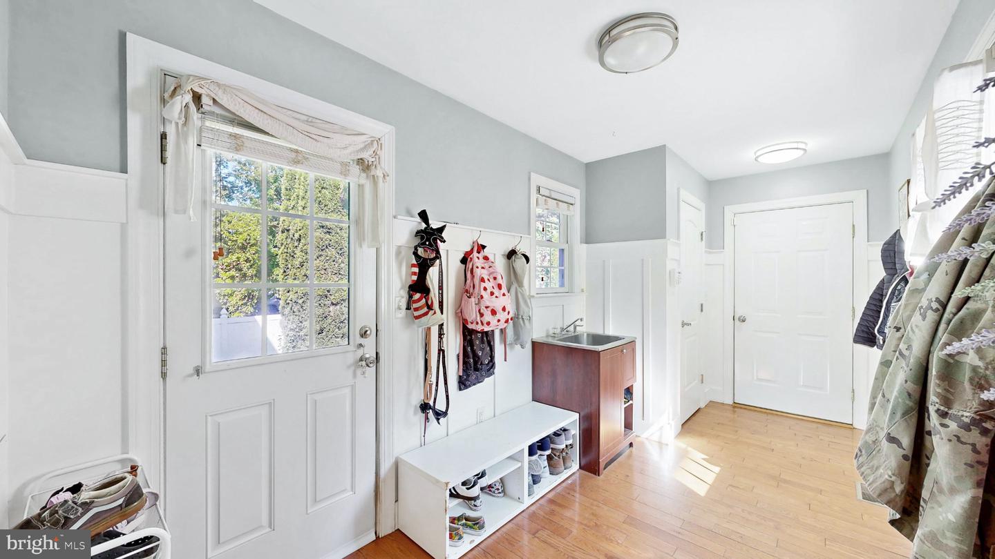 73 Washington St Property Photo 37