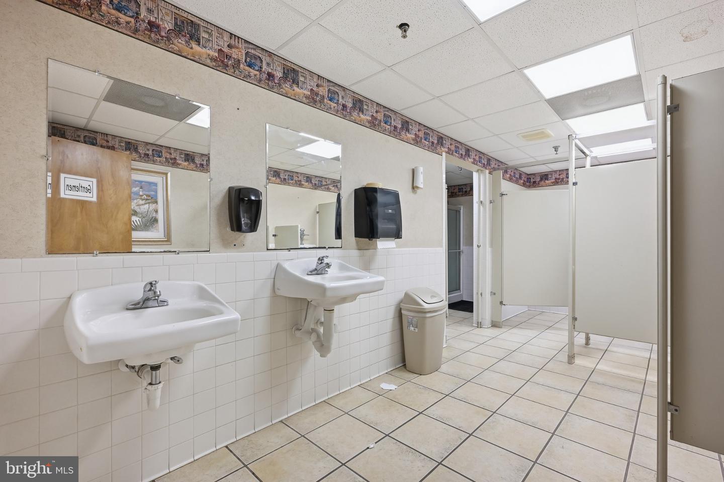DEKT2046764 Property Photo 14