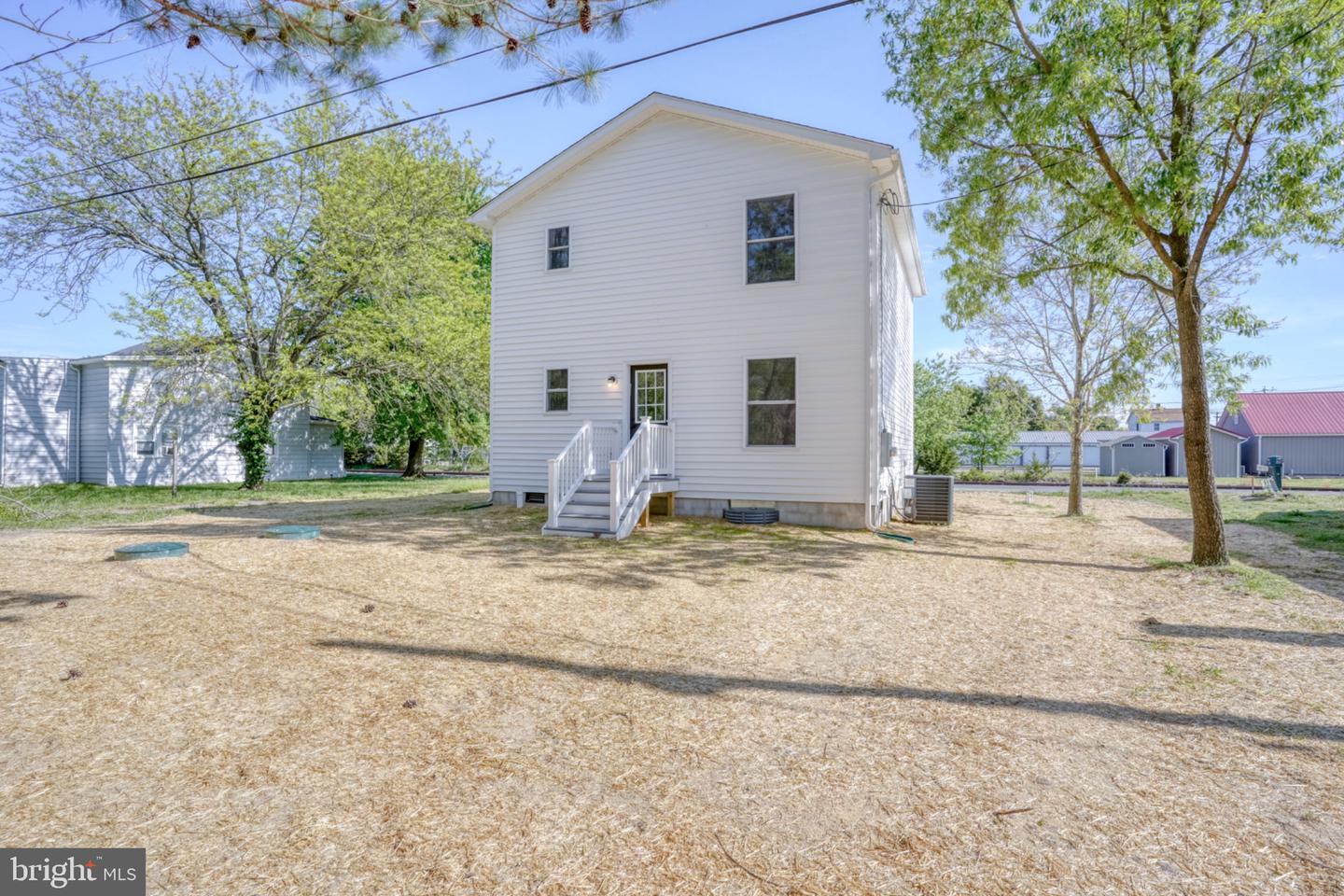 117 Railroad Ave Property Photo 31