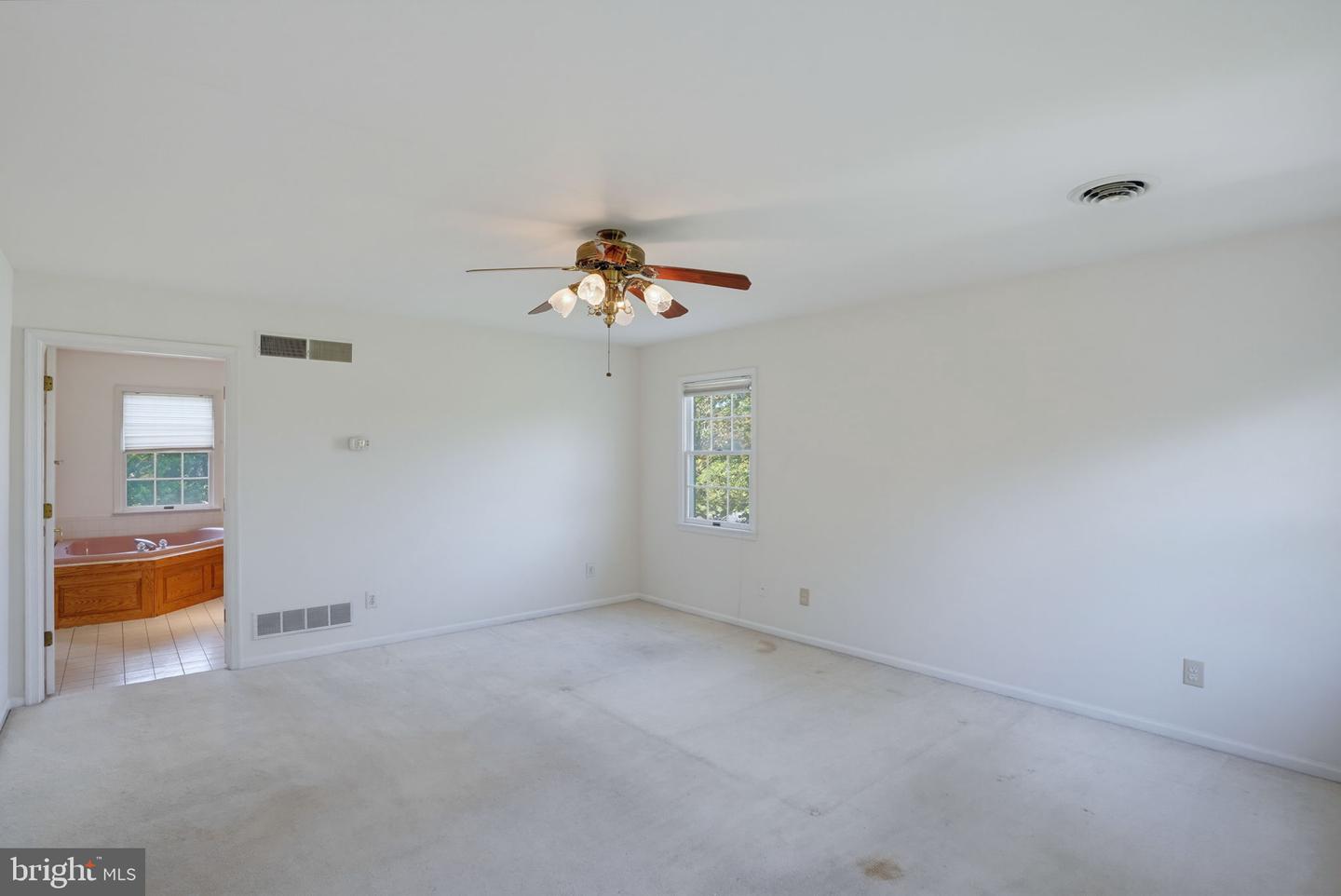 303 Quail Run Property Photo 31