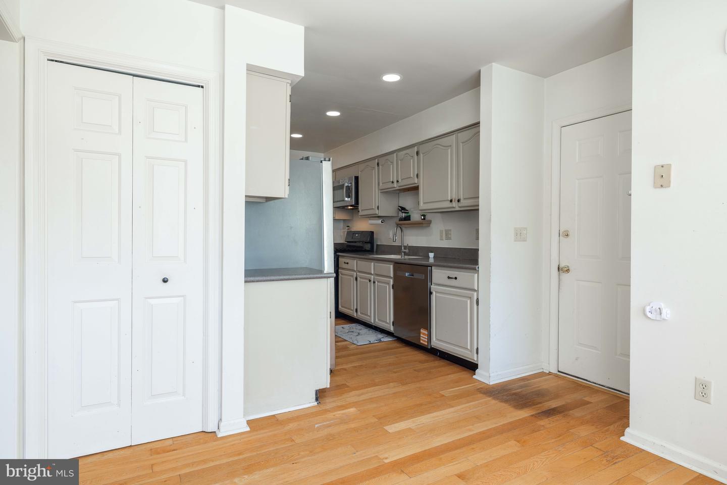 2 Hemsted Ct Property Photo 19