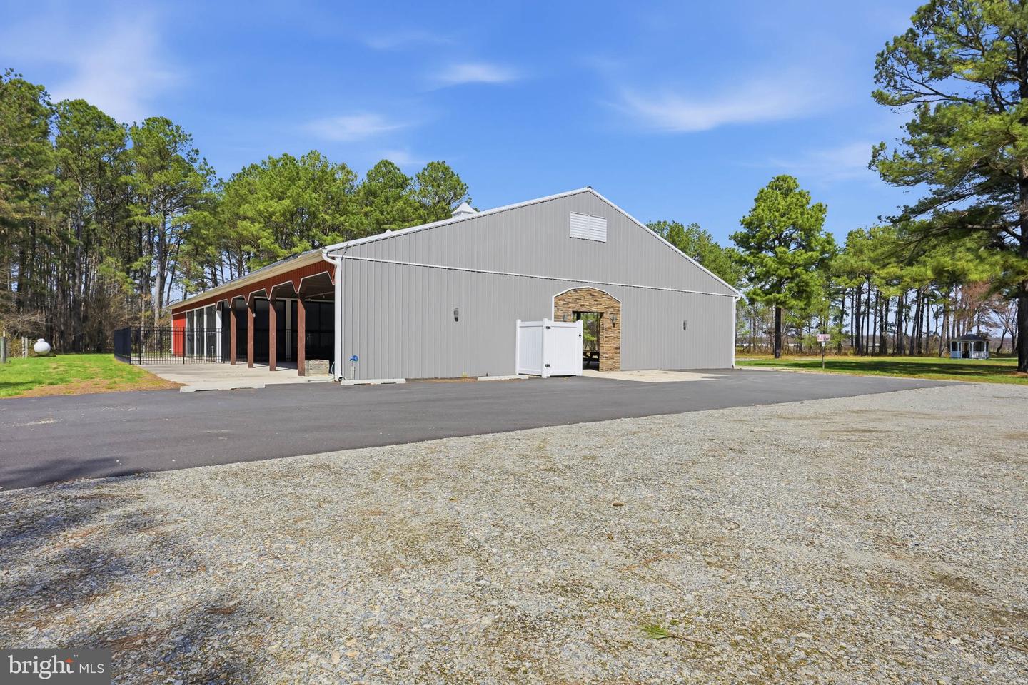 DEKT2046930 Property Photo 9