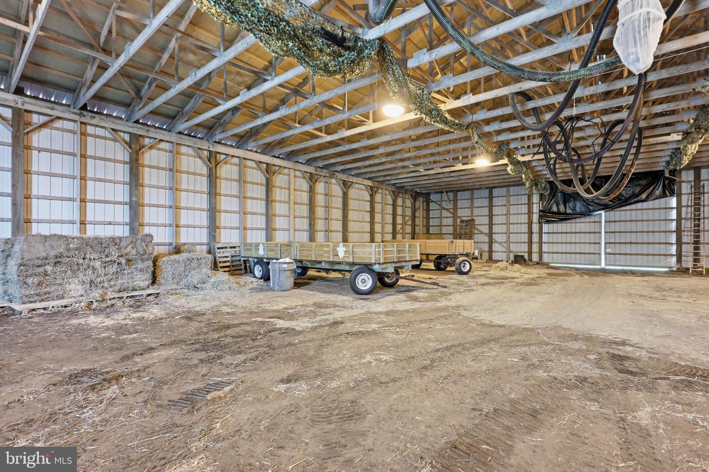 DEKT2046930 Property Photo 25