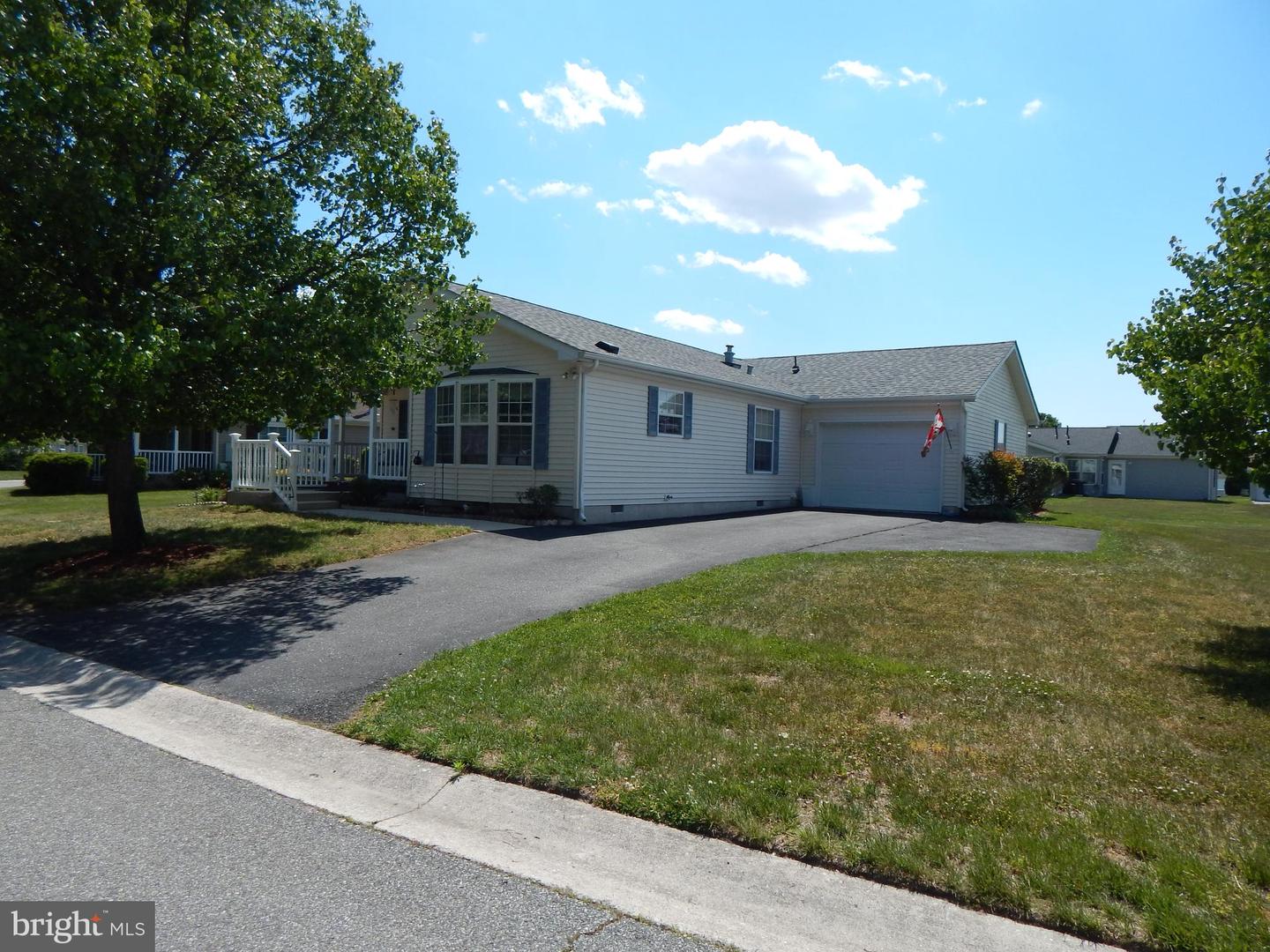 537 Weaver Dr #537 Property Photo 1
