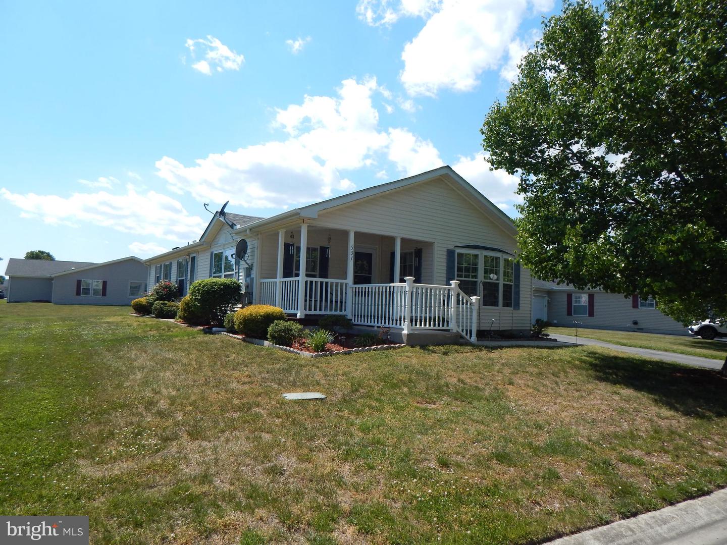 537 Weaver Dr #537 Property Photo 2