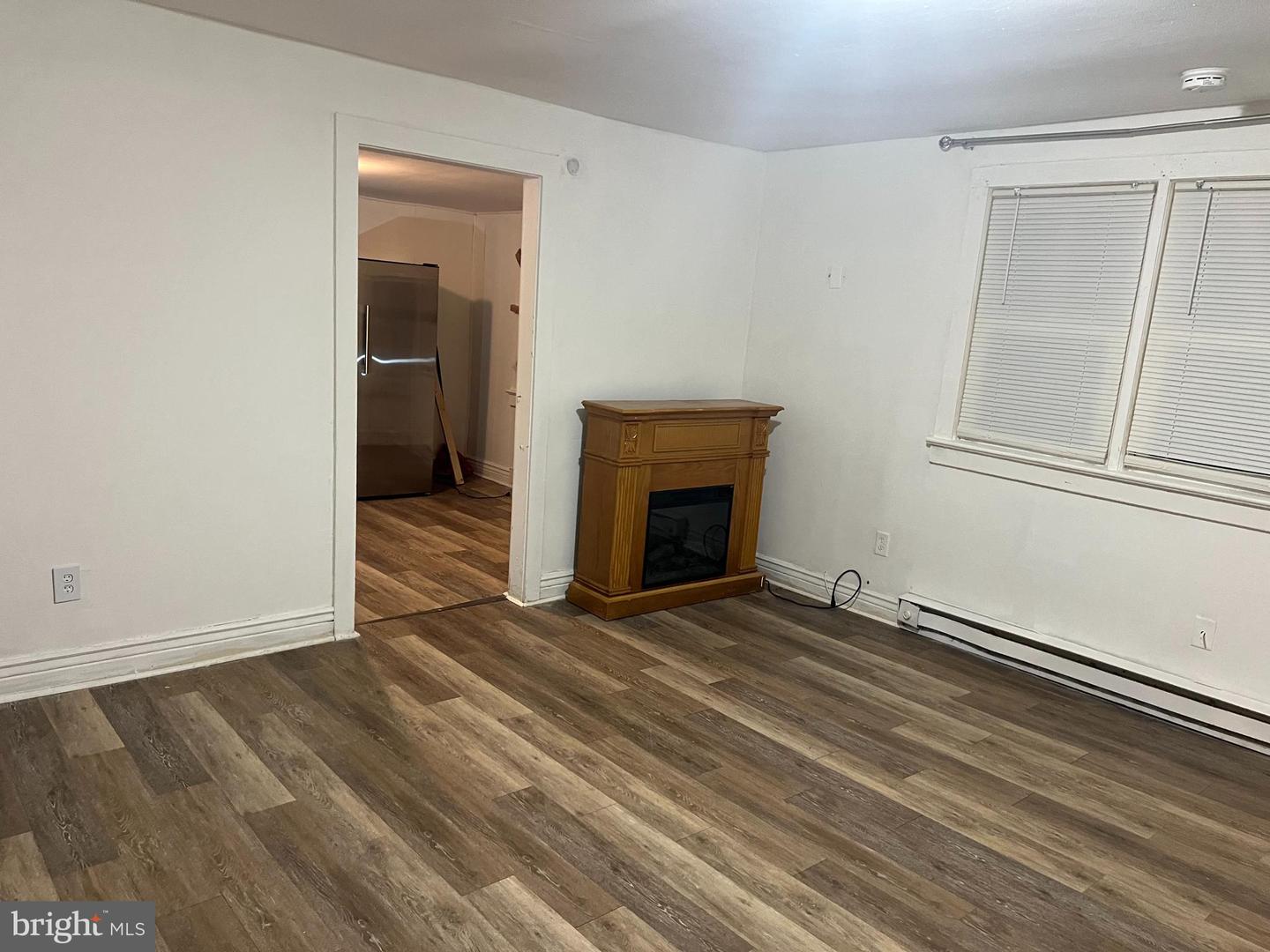 16 S New St #apt 1 Property Photo 2