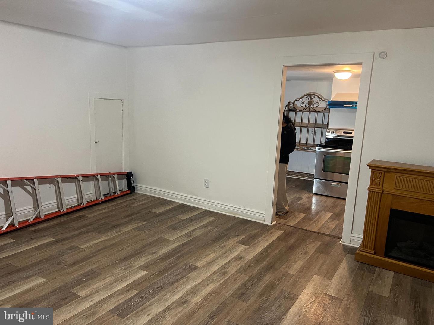 16 S New St #apt 1 Property Photo 3