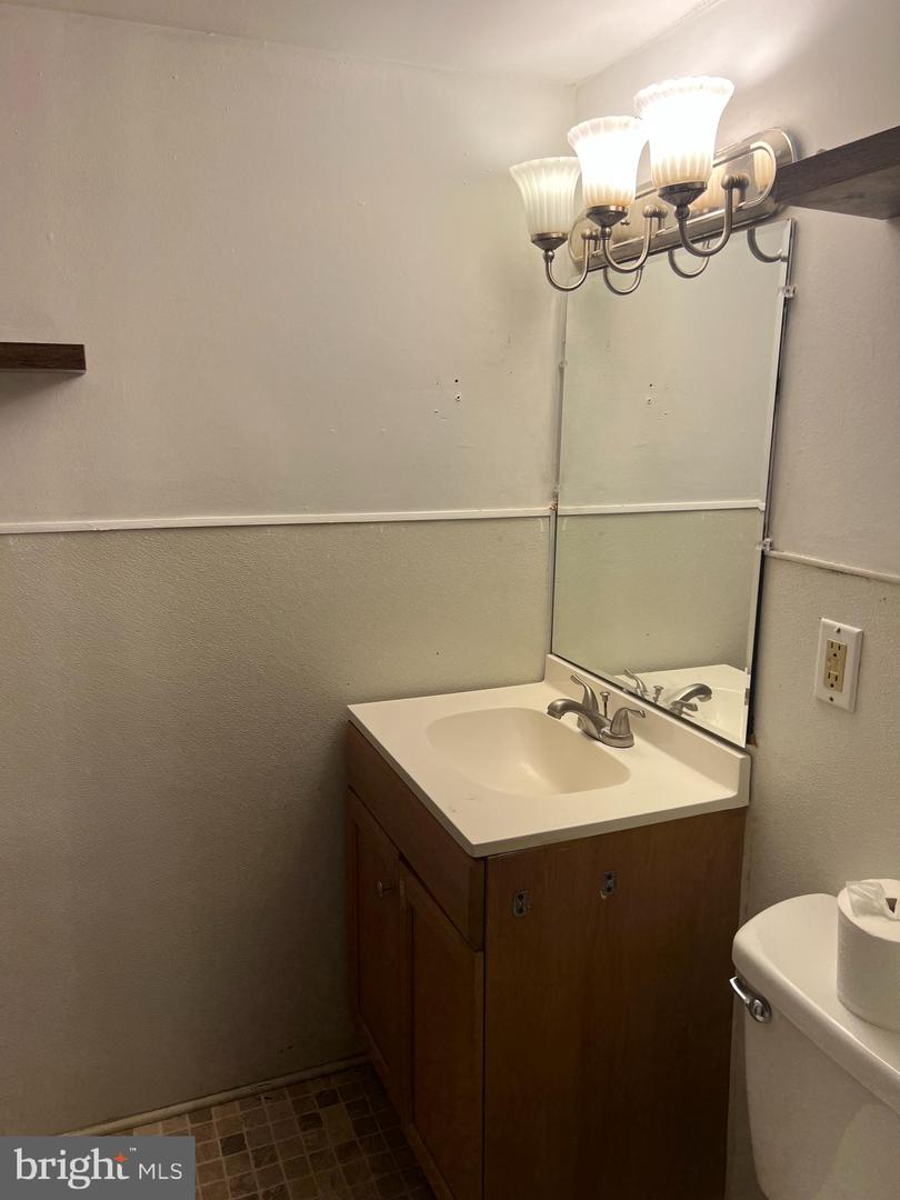 16 S New St #apt 1 Property Photo 13