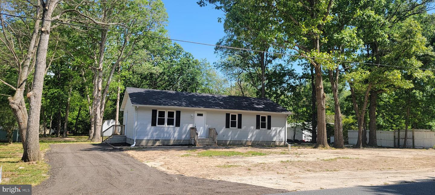 626 Cloverfield Ln Property Photo 1