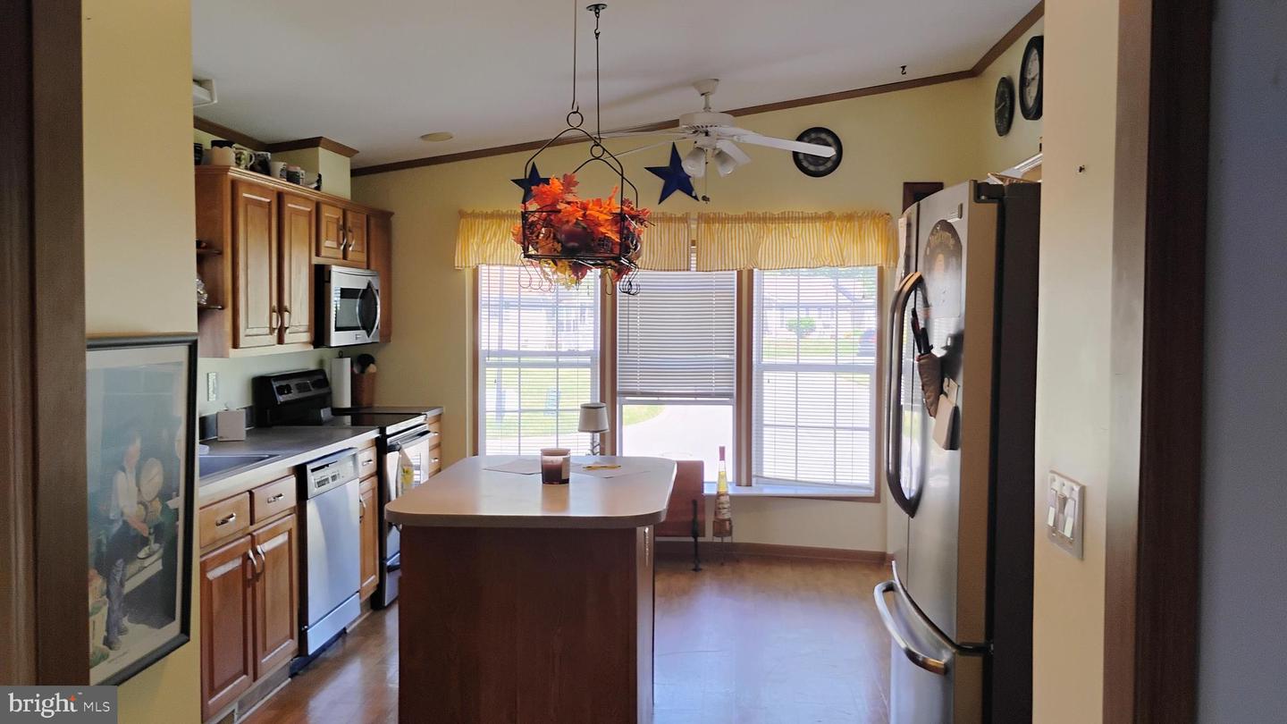 309 Persimmon Cir W #309 Property Photo 8