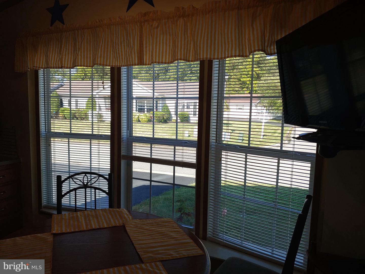 309 Persimmon Cir W #309 Property Photo 11