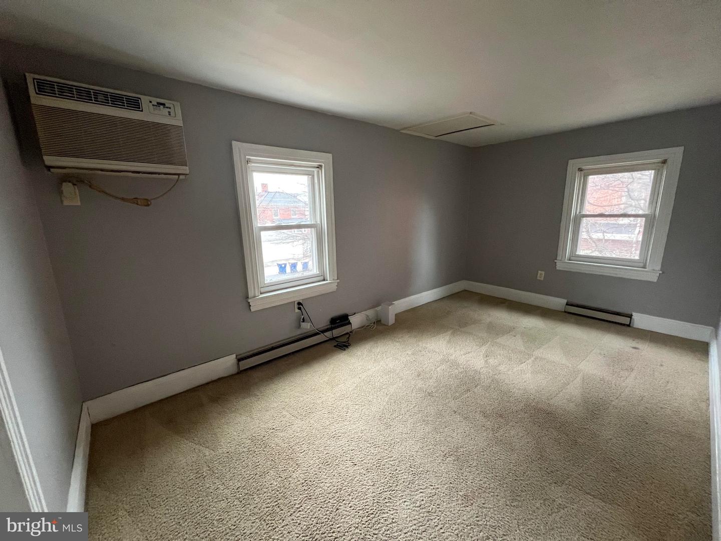 12 S State St Property Photo 6