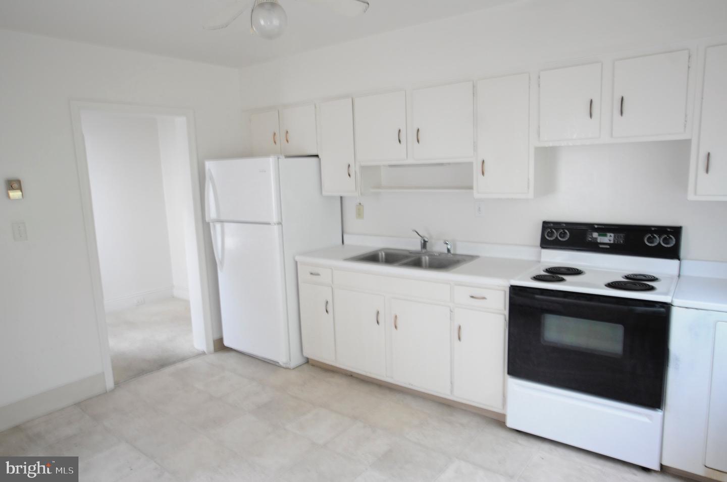 12 S State St Property Photo 8