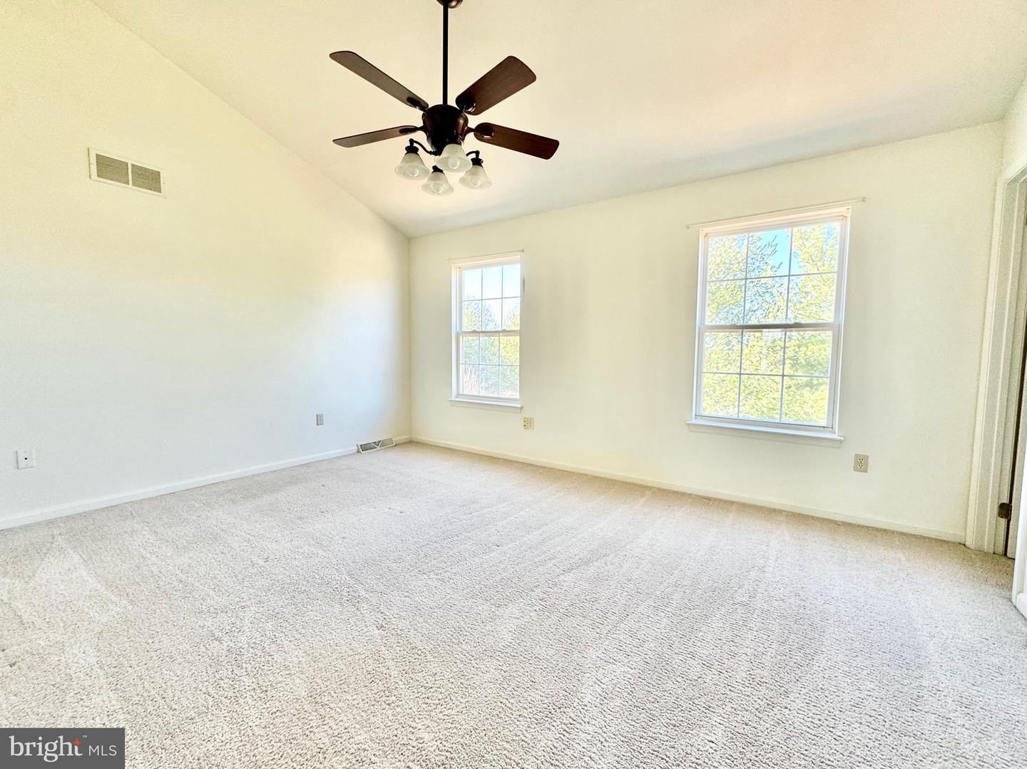 305 Charring Cross Dr Property Photo 16