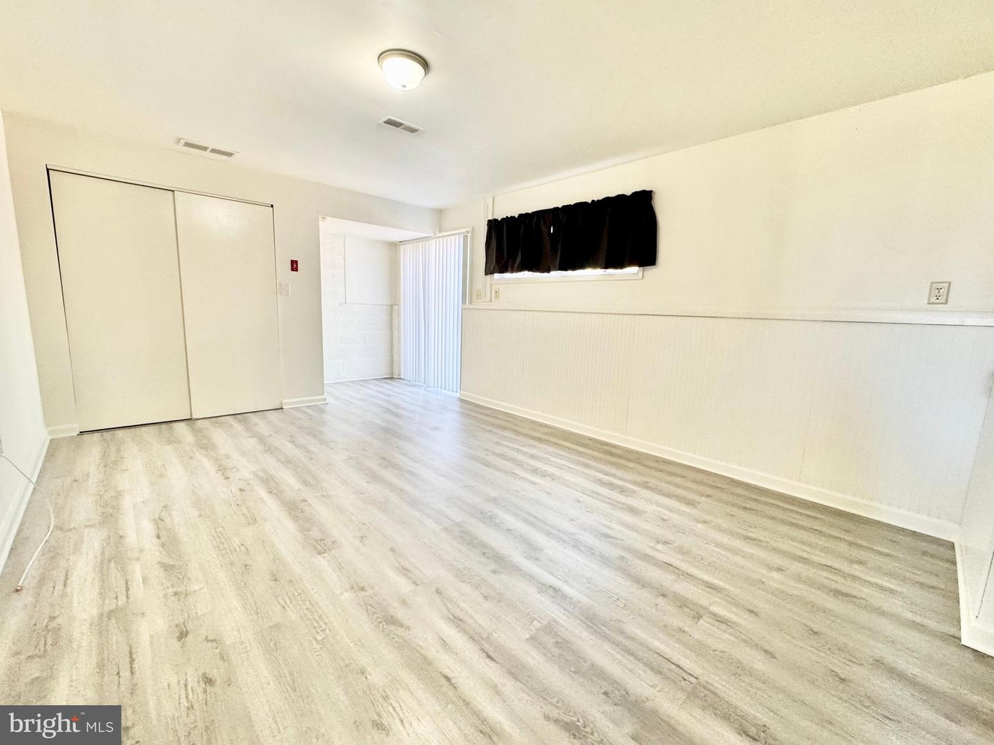 305 Charring Cross Dr Property Photo 19