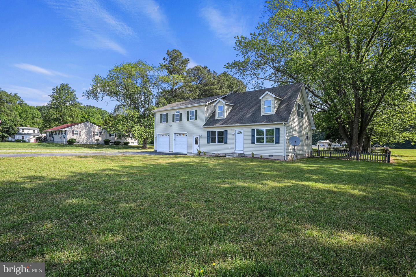 1074 Pearsons Corner Rd Property Photo 2