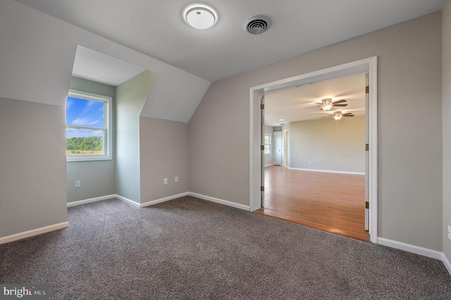 1074 Pearsons Corner Rd Property Photo 21