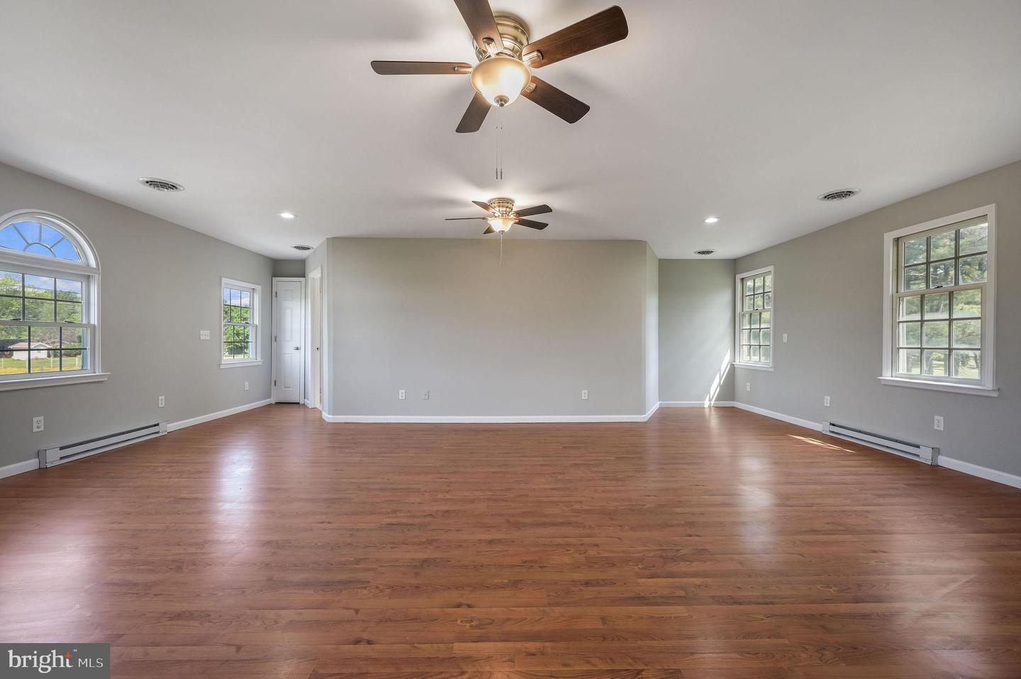 1074 Pearsons Corner Rd Property Photo 22