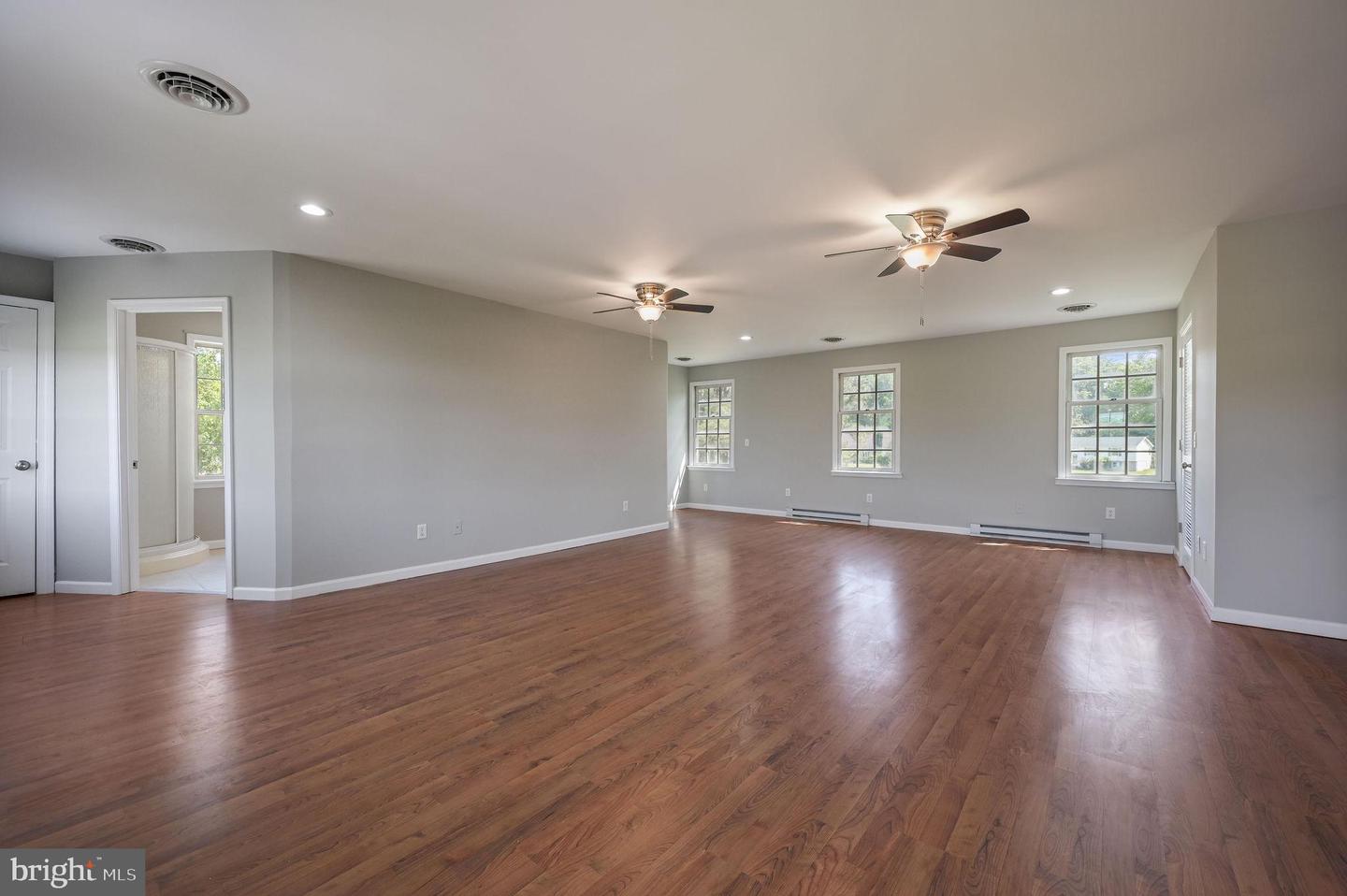 1074 Pearsons Corner Rd Property Photo 24