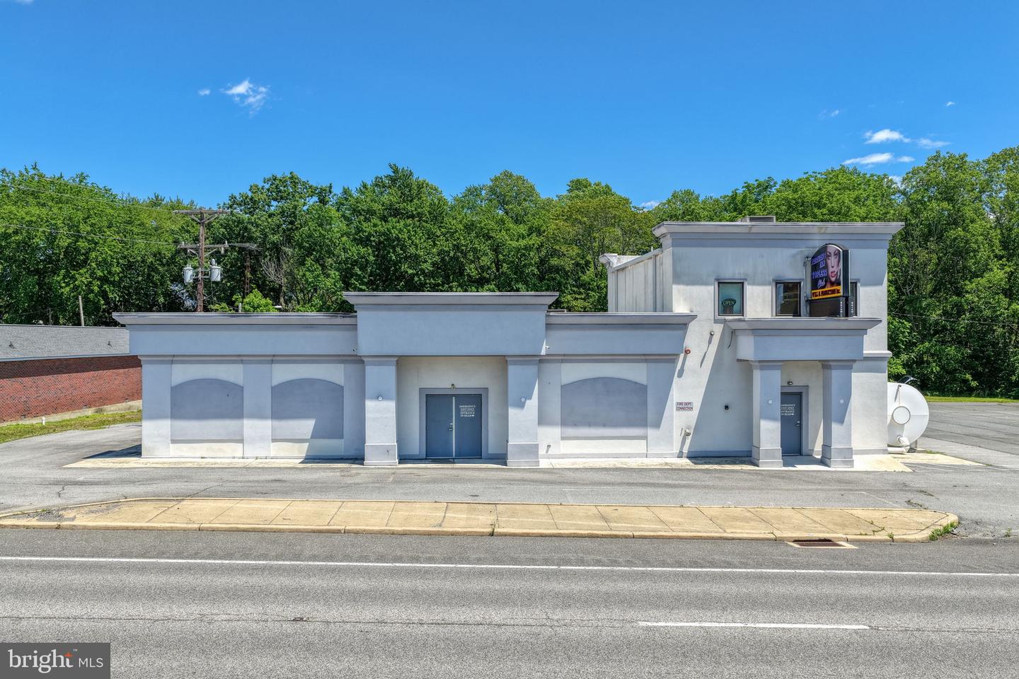 4167 S Dupont Blvd Property Photo 3